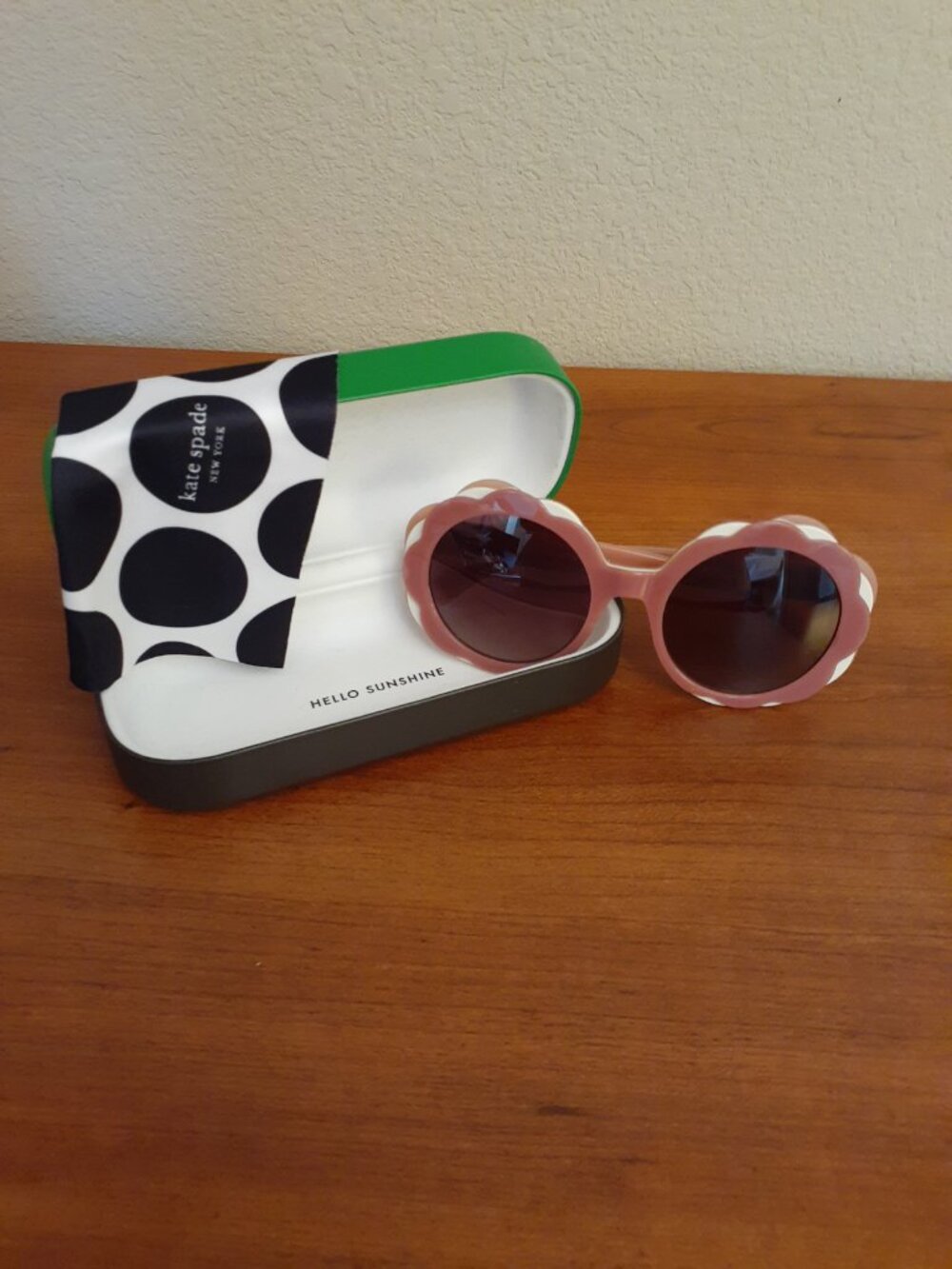 Kate Spade Vivi  round sunglasses
